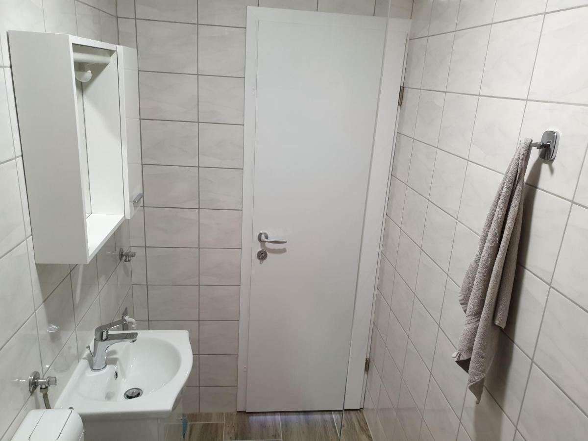 Best View Apartments Cesarica Exterior photo