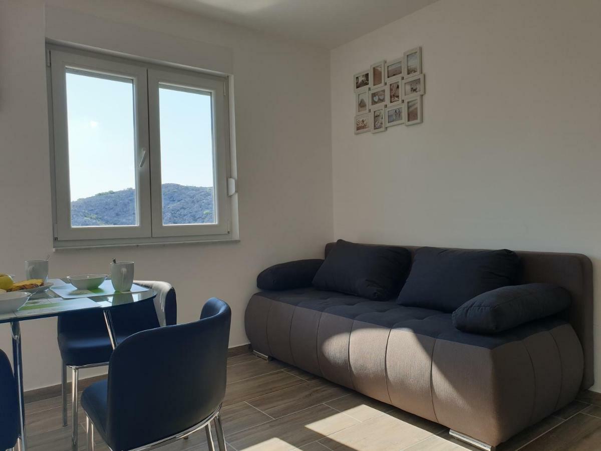 Best View Apartments Cesarica Exterior photo
